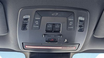 2023 Toyota Sienna Woodland Edition 7 Passenger