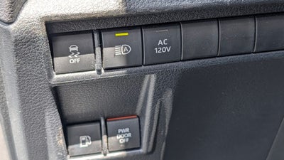 2023 Toyota Sienna Woodland Edition 7 Passenger