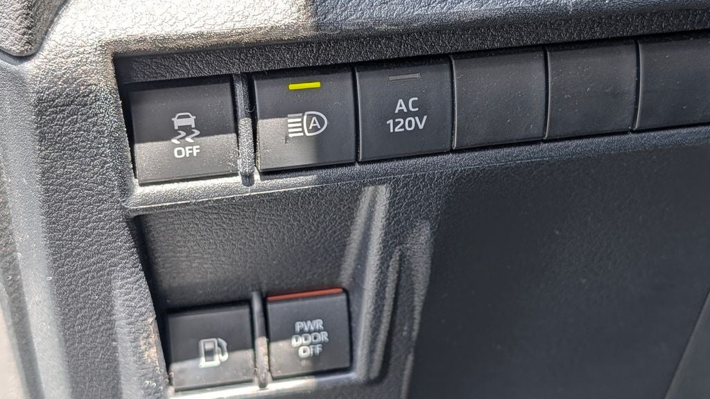 2023 Toyota Sienna Woodland Edition 7 Passenger