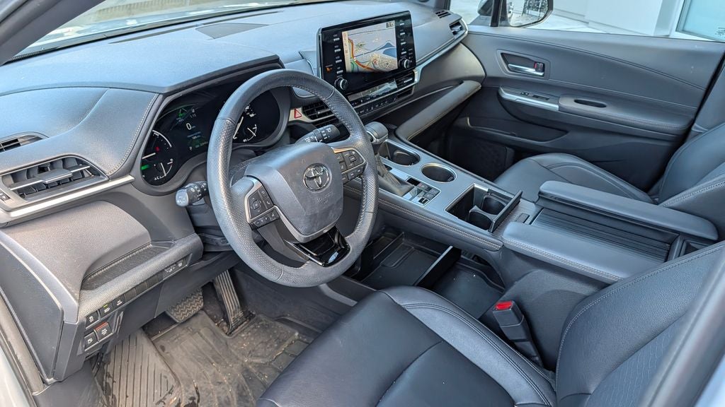 2023 Toyota Sienna Woodland Edition 7 Passenger