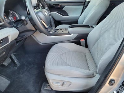 2022 Toyota Highlander L