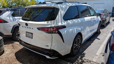 2025 Toyota Sienna XSE 7 Passenger