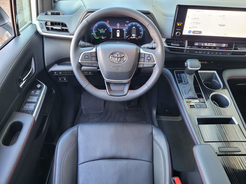 2025 Toyota Sienna XSE 7 Passenger