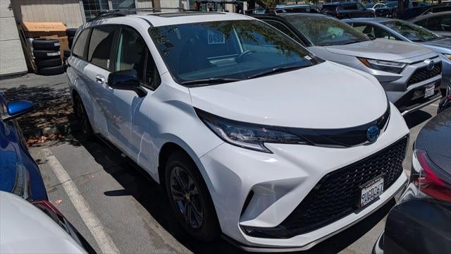 2025 Toyota Sienna XSE 7 Passenger