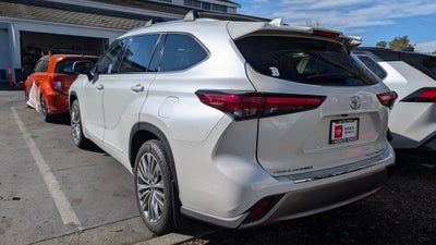 2021 Toyota Highlander Platinum