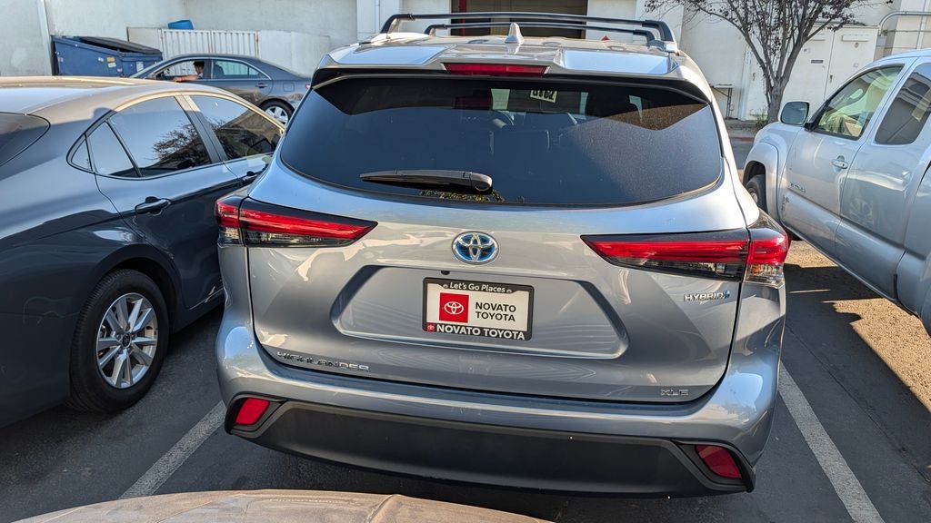 2022 Toyota Highlander Hybrid XLE