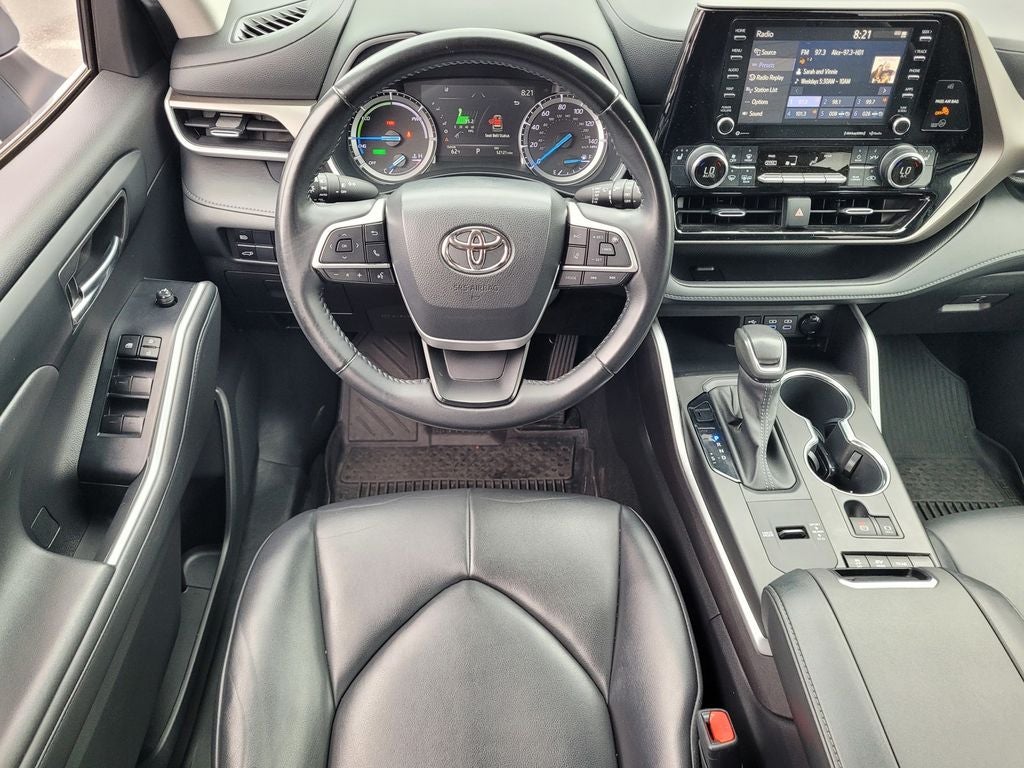 2022 Toyota Highlander Hybrid XLE