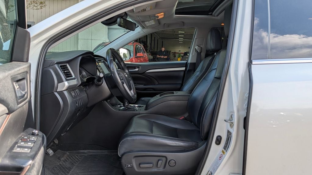 2019 Toyota Highlander Hybrid XLE
