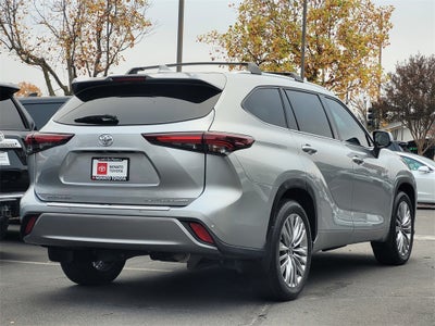 2024 Toyota Highlander Platinum
