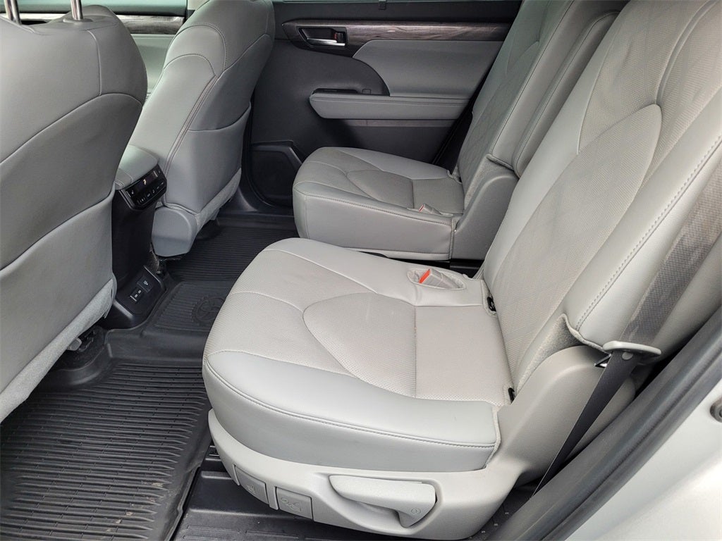 2024 Toyota Highlander Platinum