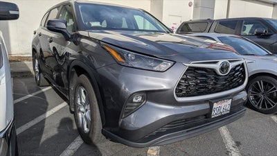 2025 Toyota Highlander LE