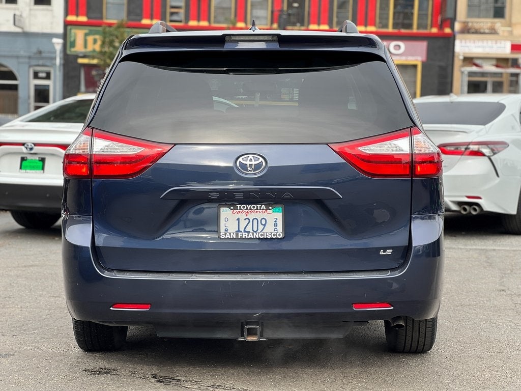 2019 Toyota Sienna LE 8 Passenger