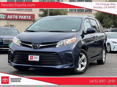 2019 Toyota Sienna LE 8 Passenger