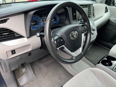 2019 Toyota Sienna LE 8 Passenger