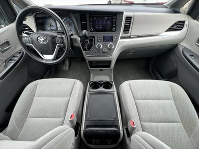 2019 Toyota Sienna LE 8 Passenger