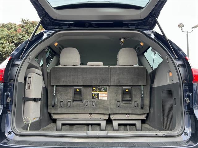 2019 Toyota Sienna LE 8 Passenger