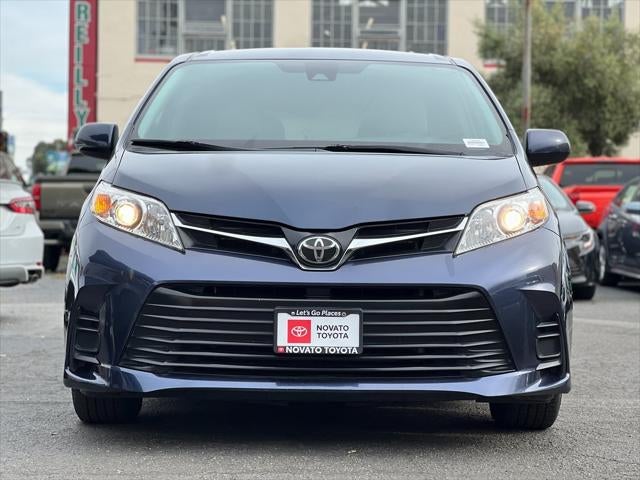 2019 Toyota Sienna LE 8 Passenger