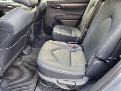 2022 Toyota Highlander Hybrid Limited