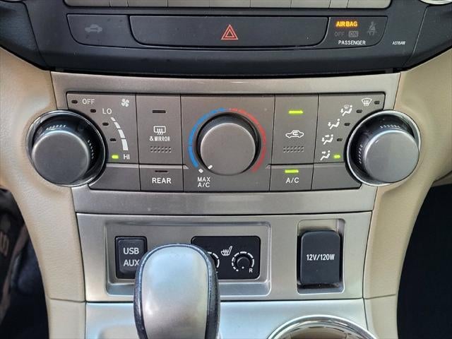 2012 Toyota Highlander SE