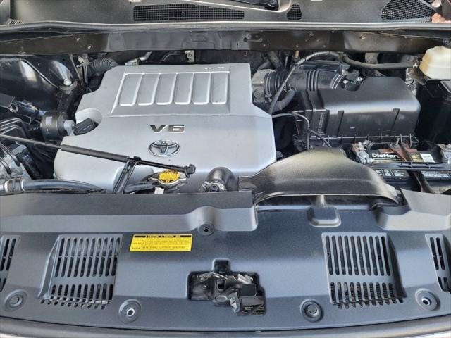 2012 Toyota Highlander SE