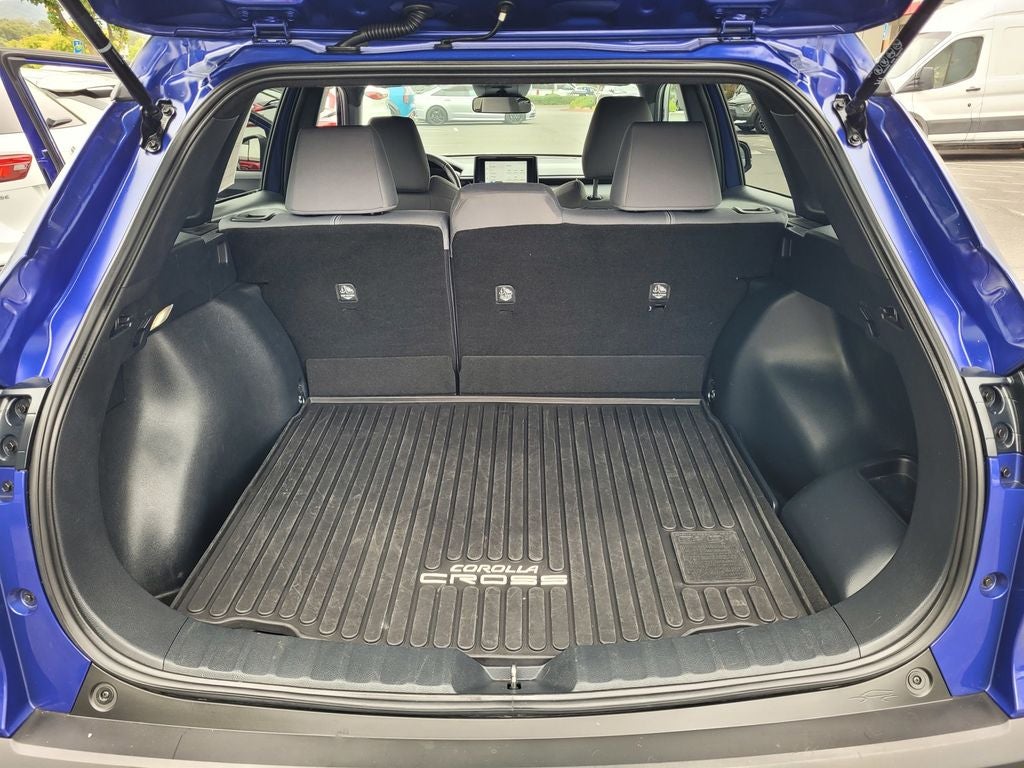 2024 Toyota Corolla Cross Hybrid SE