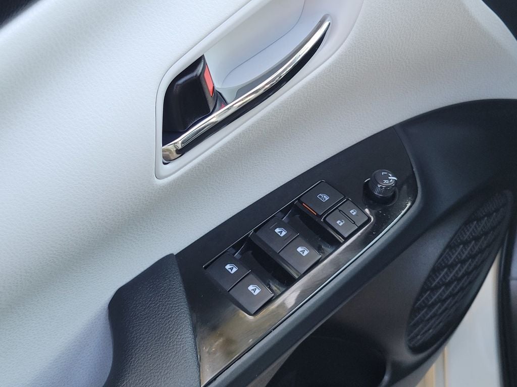 2017 Toyota Prius Three Silver TCUV
