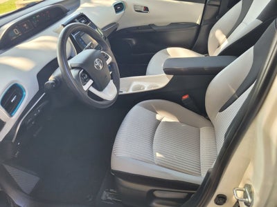 2017 Toyota Prius Three Silver TCUV