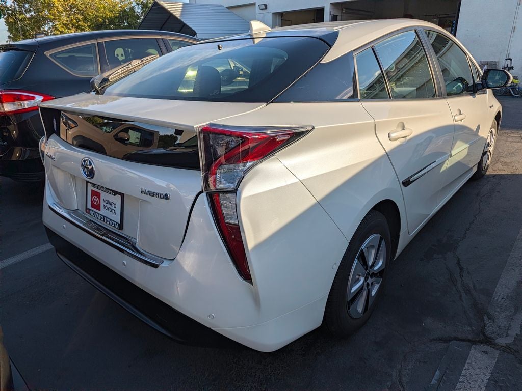 2017 Toyota Prius Three Silver TCUV
