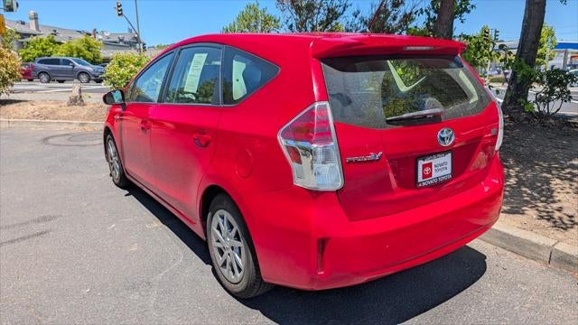 2017 Toyota Prius v Two