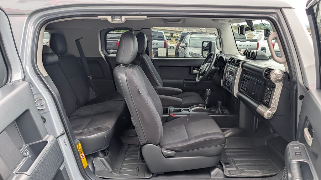 2014 Toyota FJ Cruiser 4WD 4dr Auto (Natl)