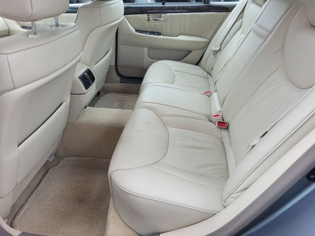 2002 Lexus LS 430