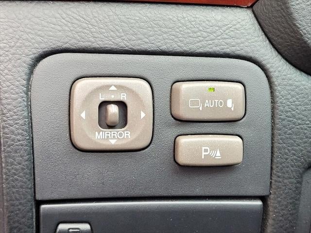2004 Lexus LS 430