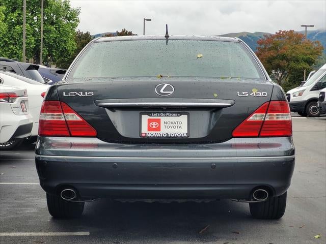 2004 Lexus LS 430