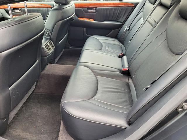 2004 Lexus LS 430