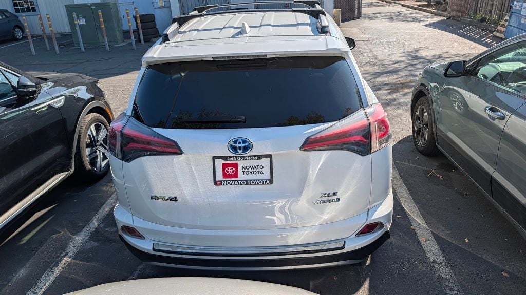 2017 Toyota RAV4 Hybrid XLE