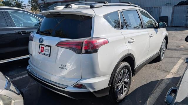 2017 Toyota RAV4 Hybrid XLE