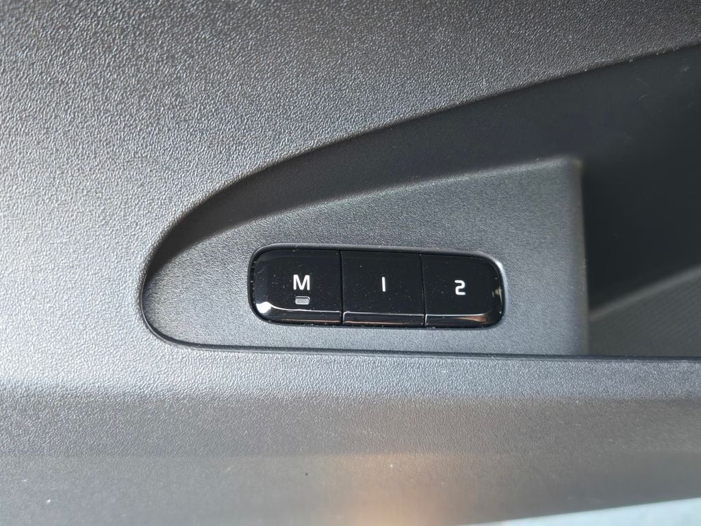 2023 Polestar 2 Long Range Dual Motor Performance Plus