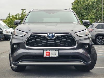 2021 Toyota Highlander Hybrid Platinum