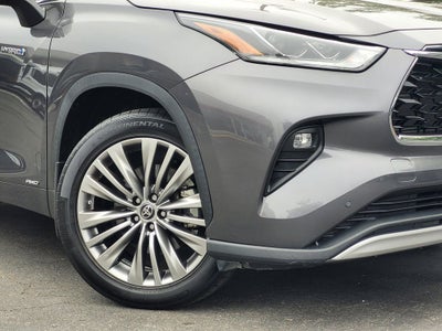 2021 Toyota Highlander Hybrid Platinum