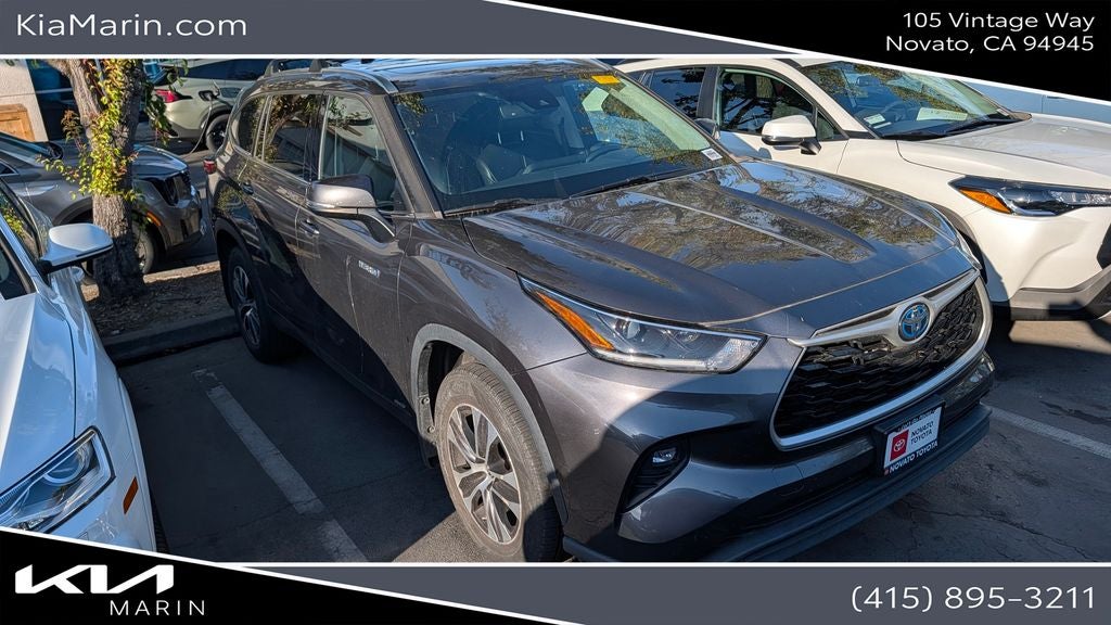 2021 Toyota Highlander XLE Hybrid 4x4's photo