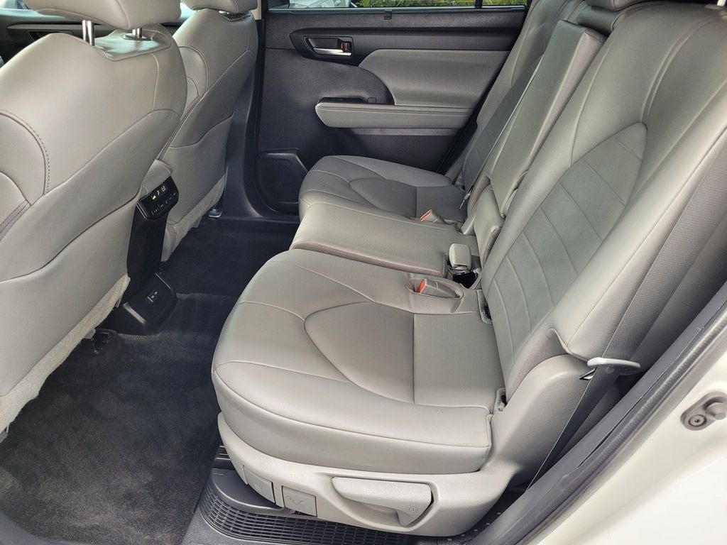 2023 Toyota Highlander Hybrid XLE