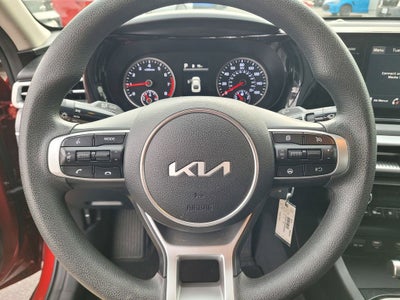 2022 Kia K5 LX
