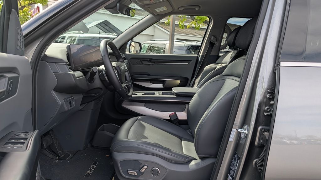 2024 Kia EV9 Light Long Range