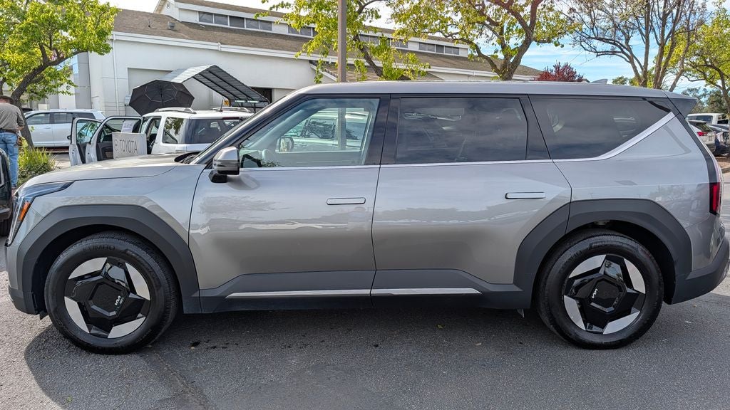 2024 Kia EV9 Light Long Range