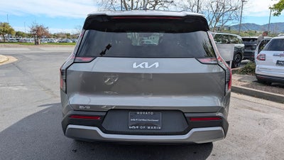 2024 Kia EV9 Light Long Range