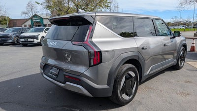 2024 Kia EV9 Light Long Range