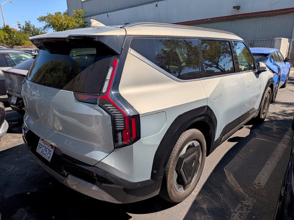 2024 Kia EV9 Land