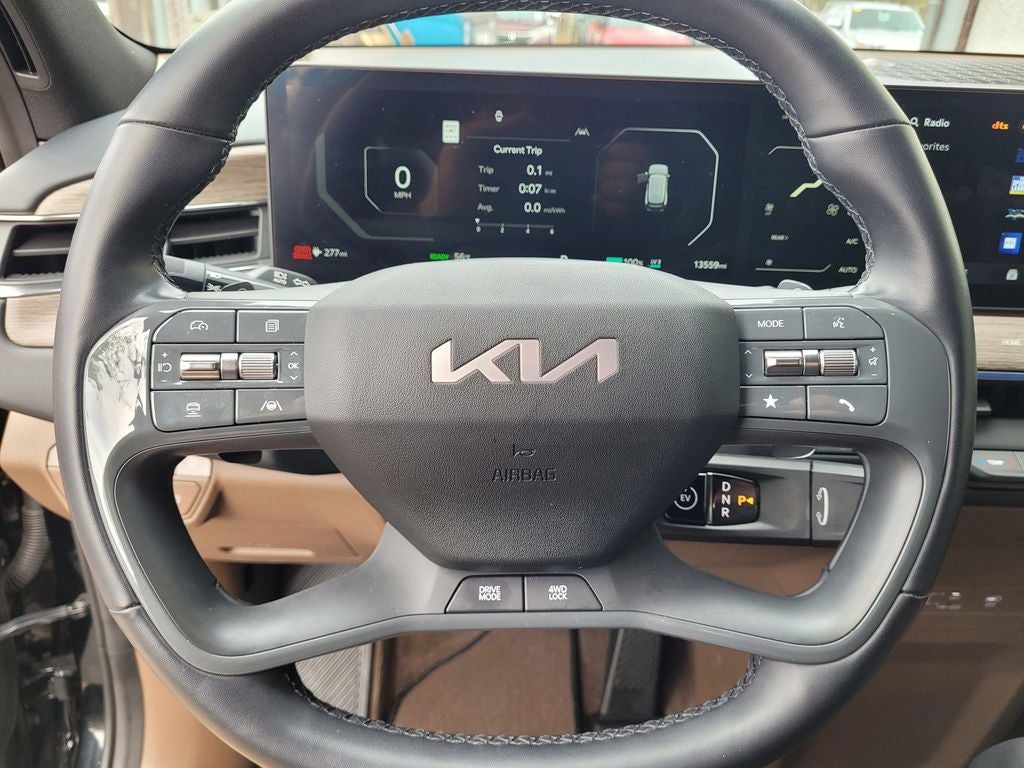 2024 Kia EV9 Land