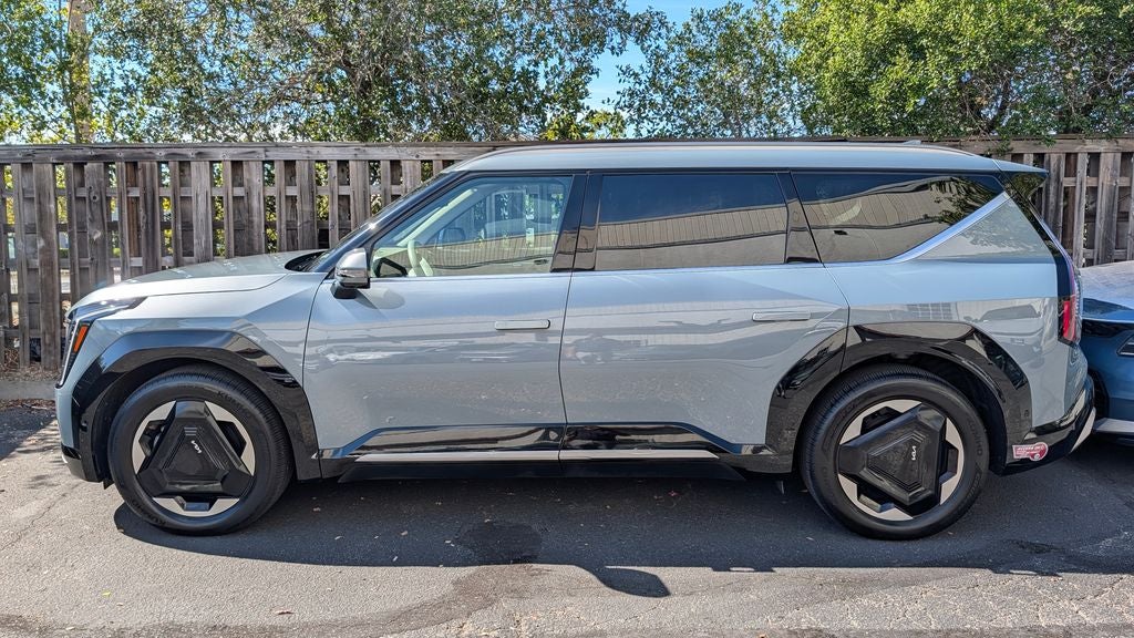 2024 Kia EV9 Land