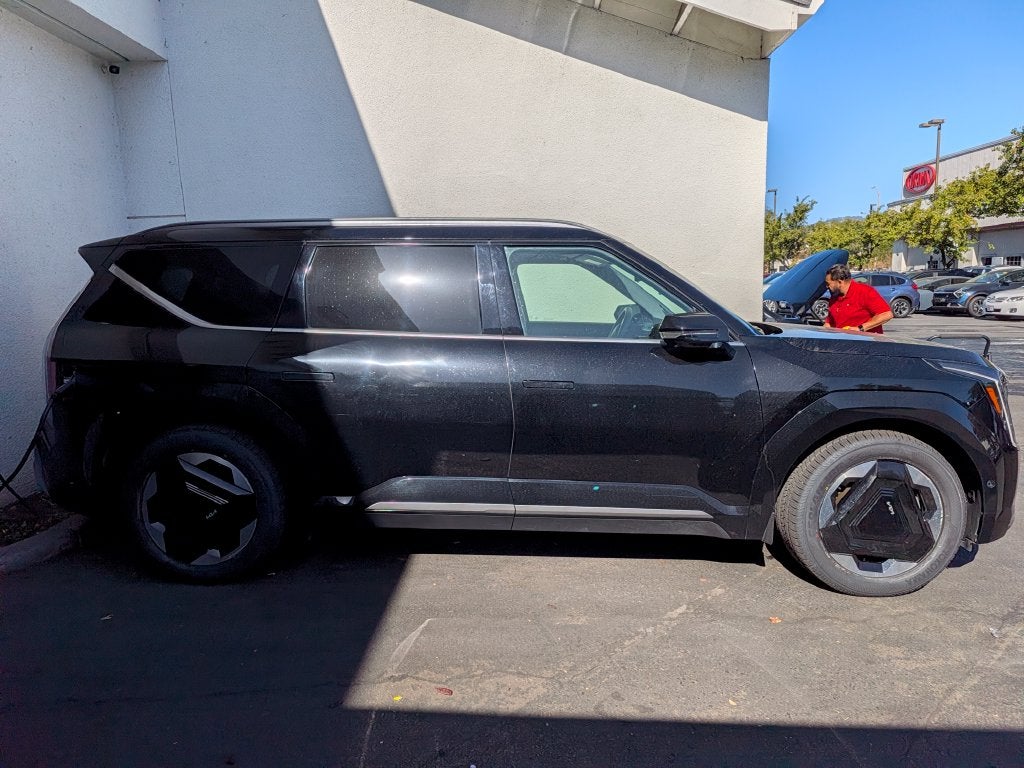 Certified 2024 Kia EV9 Land with VIN KNDADFS56R6034586 for sale in Novato, CA